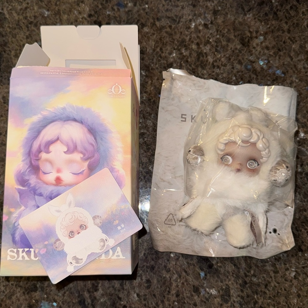 POP MART SkullPanda  L’impressionnisme Mist Plush Pendant